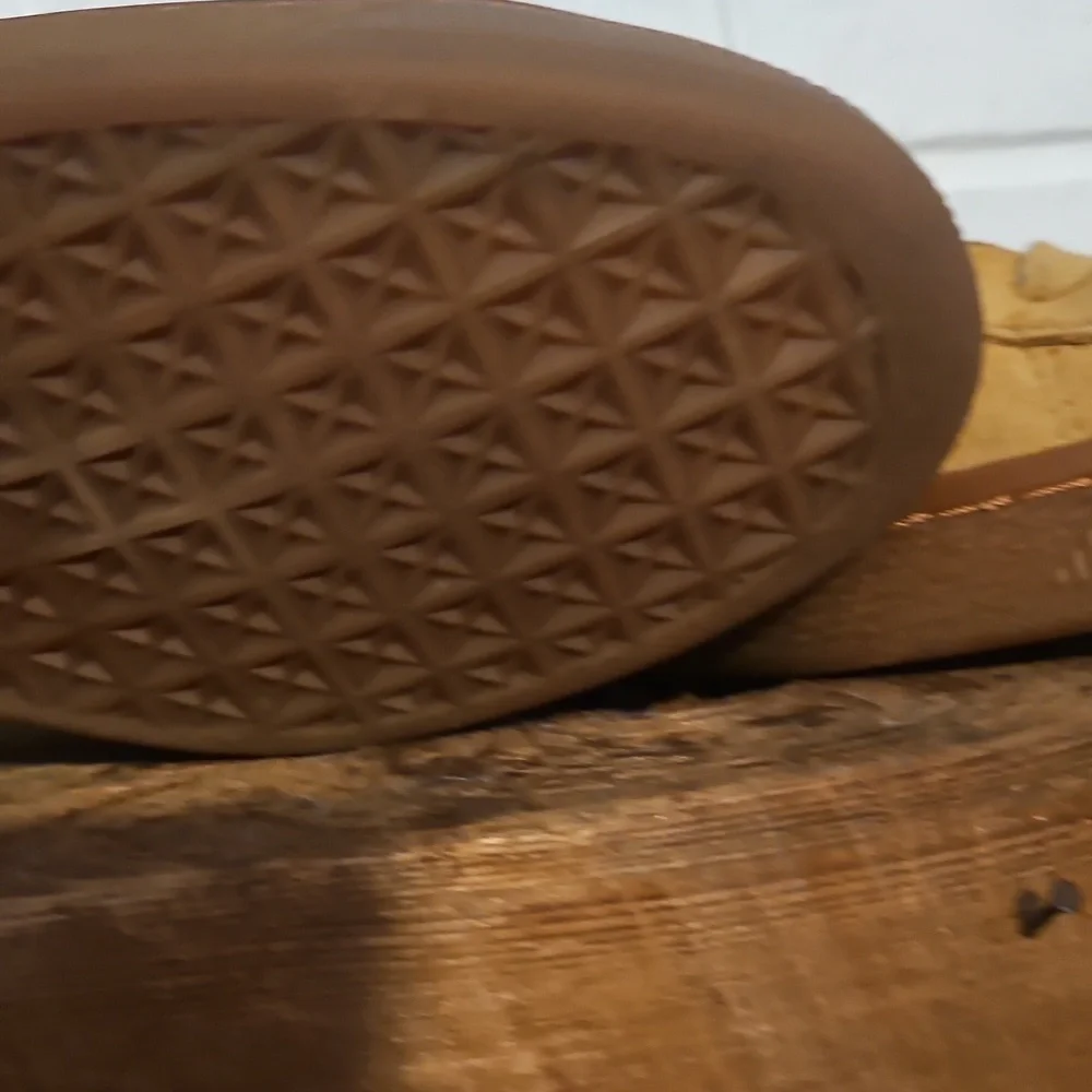 Puma Men's Brown Sneakers